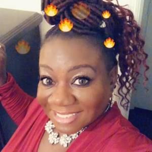 Meet your Posher, Dee